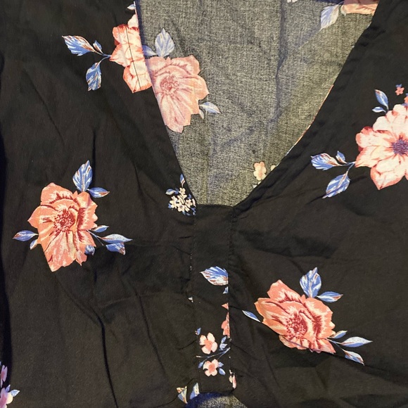 H&M Divided Collection Black Crop Top Floral Print Pink/Blue Flowers 4 - Picture 4 of 7